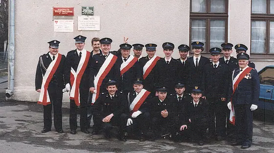 Strażacy po rezurekcji; Wielkanoc 1997 roku.