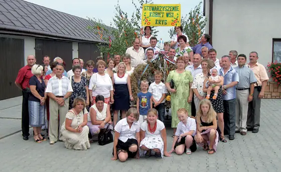 Współpraca ze Stowarzyszeniem Kobiet Wsi Kryg układa się doskonale; dożynki, 15 sierpnia 2010 roku.