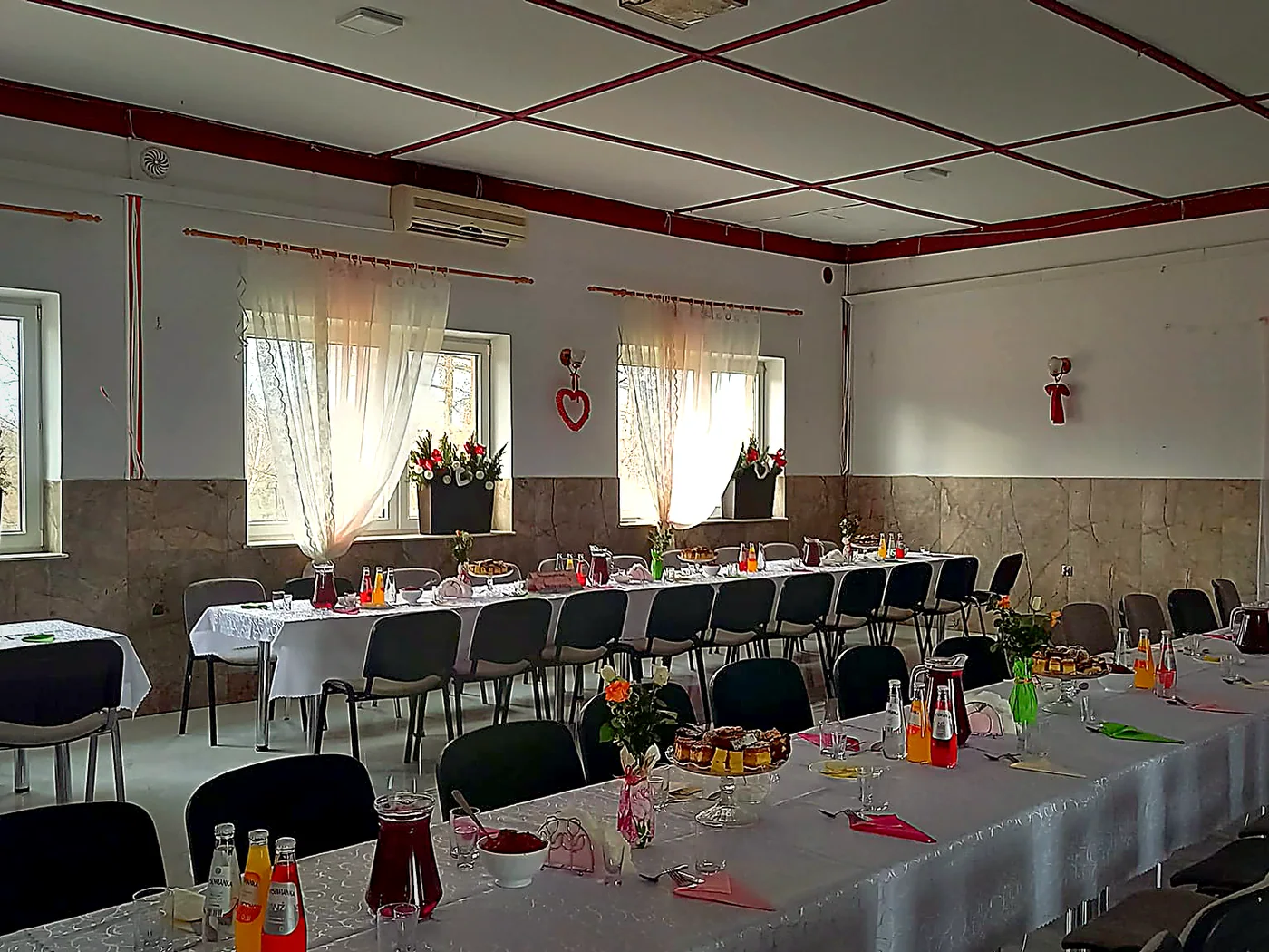 Sala bankietowo-szkoleniowa w remizie OSP Kryg