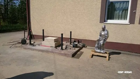 Budowa pomnika św. Floriana – 16.05.2015 — zdjęcie 7