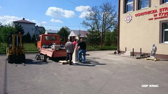 Budowa pomnika św. Floriana – 16.05.2015 — zdjęcie 9