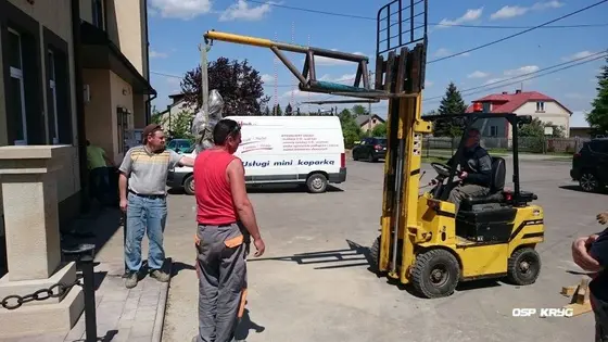 Budowa pomnika św. Floriana – 16.05.2015 — zdjęcie 19