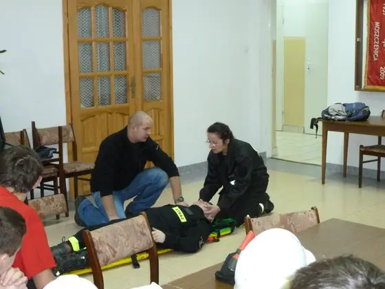Kurs kwalifikowanej pierwszej pomocy — 23.11.2013 — zdjęcie 6