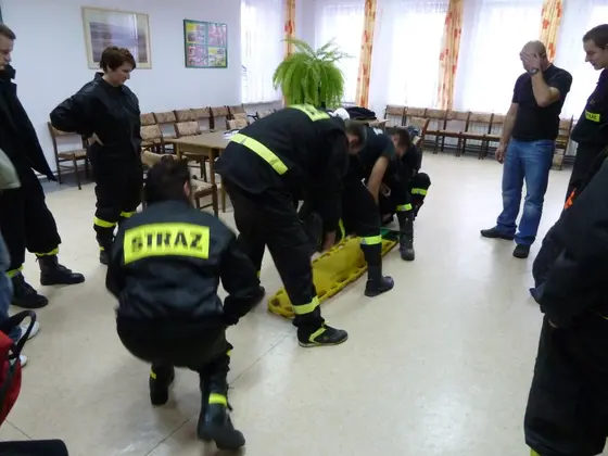 Kurs kwalifikowanej pierwszej pomocy — 23.11.2013 — zdjęcie 15
