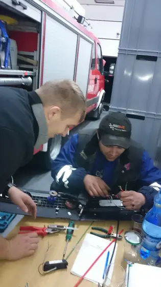 Montaż świateł IVECO — zdjęcie 2