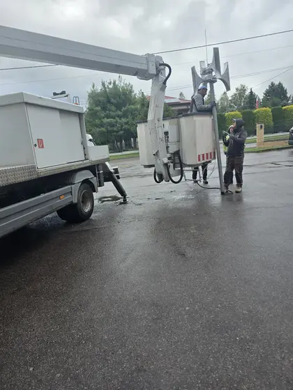 Montowanie syreny elektronicznej — zdjęcie 7