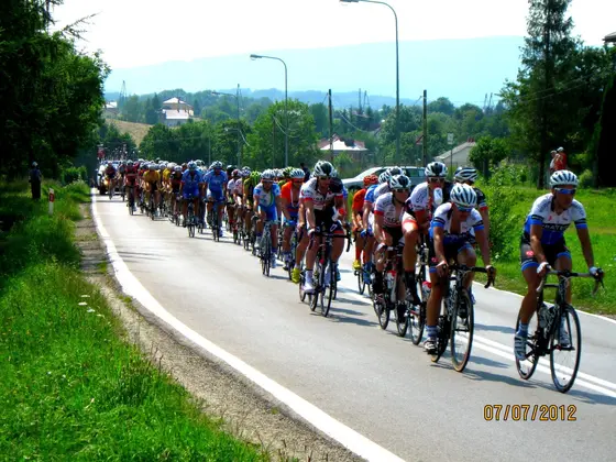 Obstawa wyścigu kolarskiego – 07.07.2012r. — zdjęcie 7