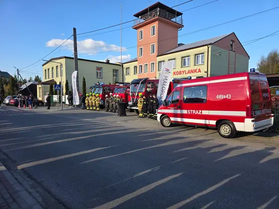 Uroczystość odebrania nowego wozu w OSP Lipinki — zdjęcie 5