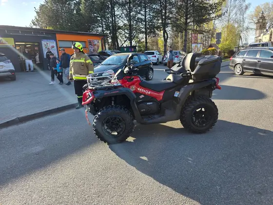 Uroczystość odebrania nowego wozu w OSP Lipinki — zdjęcie 7