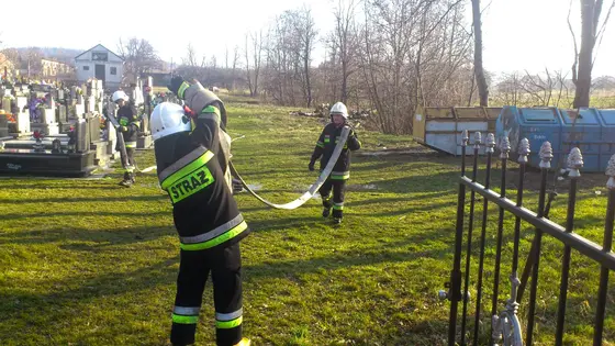 Pożar kontenera 09.03.2014 — zdjęcie 11