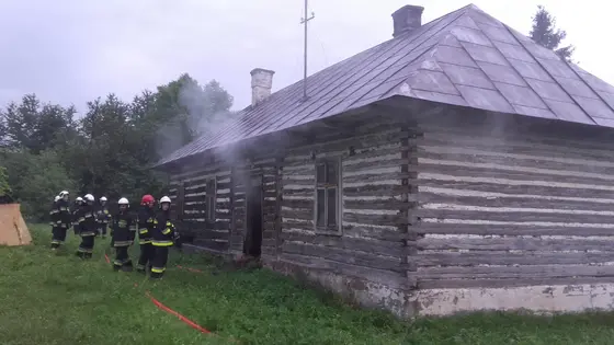 Pożar pustostanu – 18.07.2016 — zdjęcie 3