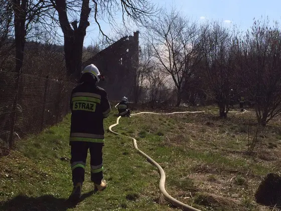 Pożar pustostanu – 25.03.2016 — zdjęcie 3