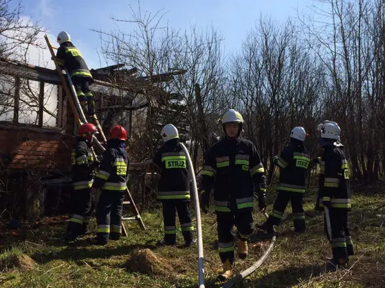 Pożar pustostanu – 25.03.2016 — zdjęcie 35