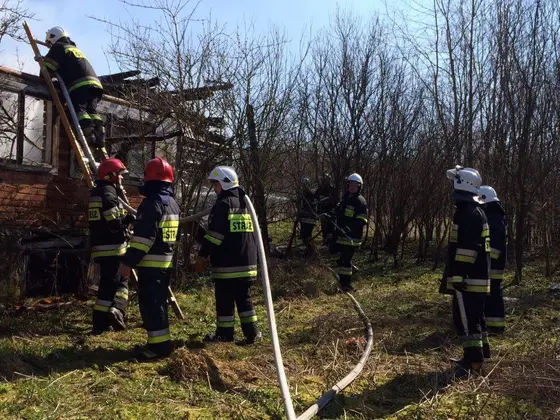 Pożar pustostanu – 25.03.2016 — zdjęcie 47
