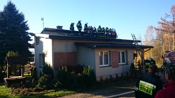 Pożar sadzy w kominie — zdjęcie 11