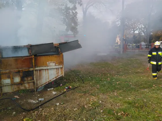 Pożar śmieci Kontener