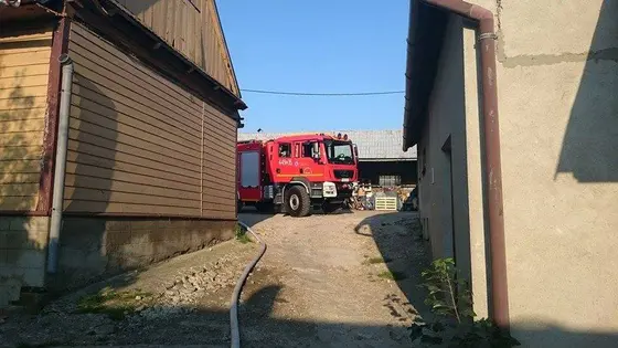 Pożar suszarni w Ropie – 06.08.2015 — zdjęcie 8