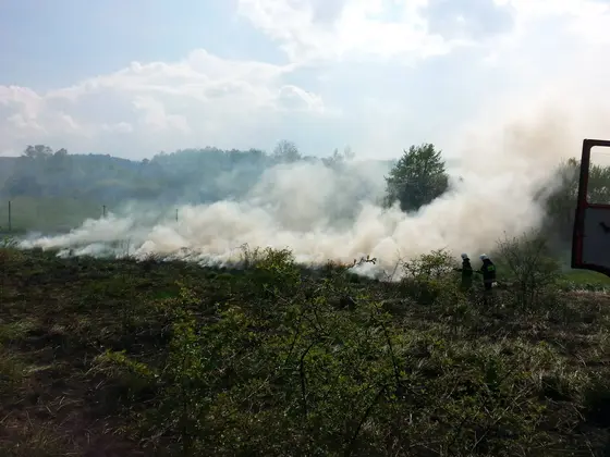 Pożar traw – 02.05.2014 — zdjęcie 15