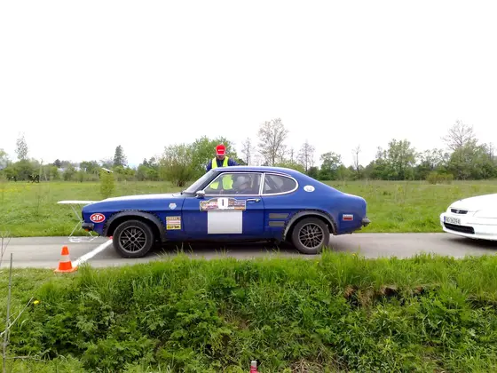 Rajd starych samochodów – 07.05.2011r. — zdjęcie 2