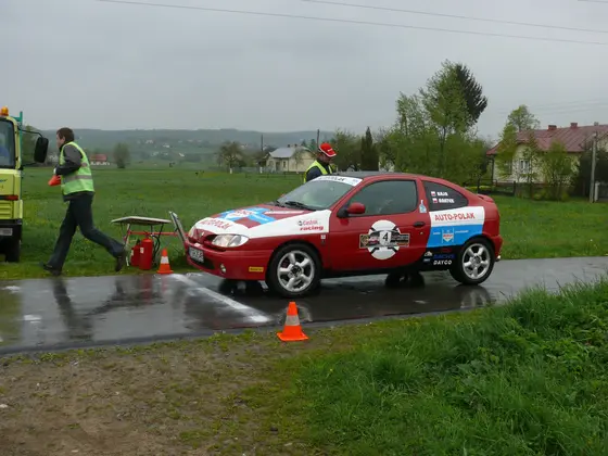 Rajd starych samochodów – 07.05.2011r. — zdjęcie 5