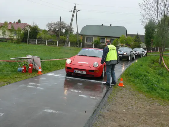 Rajd starych samochodów – 07.05.2011r. — zdjęcie 6