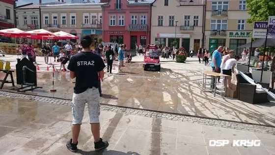 Strażacy Dzieciom „Ognisty ratownik – gorąca krew” – 30.05.2015 — zdjęcie 7
