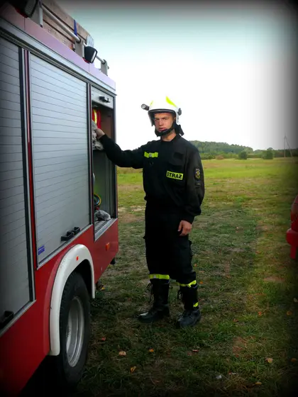 Usuwanie szerszeni z budynku gospodarczego – 13.09.2013r.