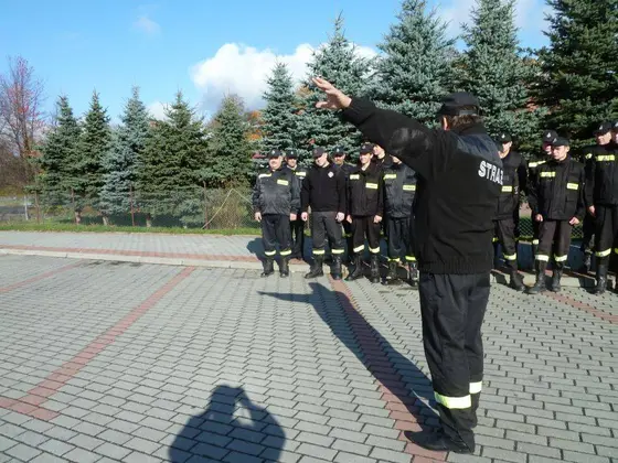 VII Bieg uliczny w Lipinkach – 19.10.2013 — zdjęcie 6