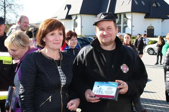 VII Bieg uliczny w Lipinkach – 19.10.2013 — zdjęcie 33