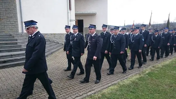 XVI Pielgrzymka do Wójtowej-12.04.2015 — zdjęcie 9