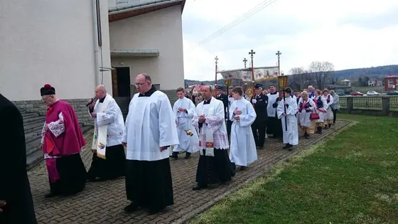XVI Pielgrzymka do Wójtowej-12.04.2015 — zdjęcie 13