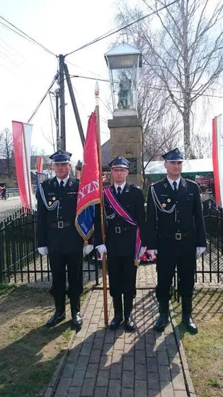 XVI Pielgrzymka do Wójtowej-12.04.2015 — zdjęcie 22